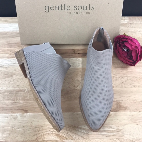 gentle souls Shoes - Gentle Souls By Kenneth Cole Neptune Chelsea Bootie, Size 8.5 M